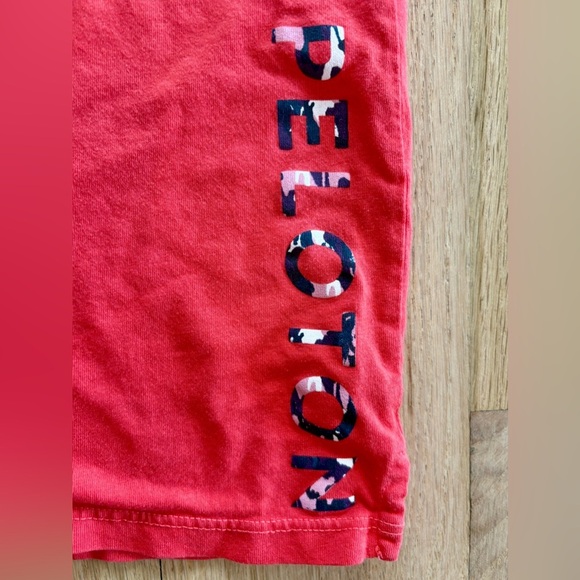 Women’s Peloton Red Flow Versatile V-Neck Tank Top Shirt, Gym Yoga Cycling Small - Picture 6 of 7